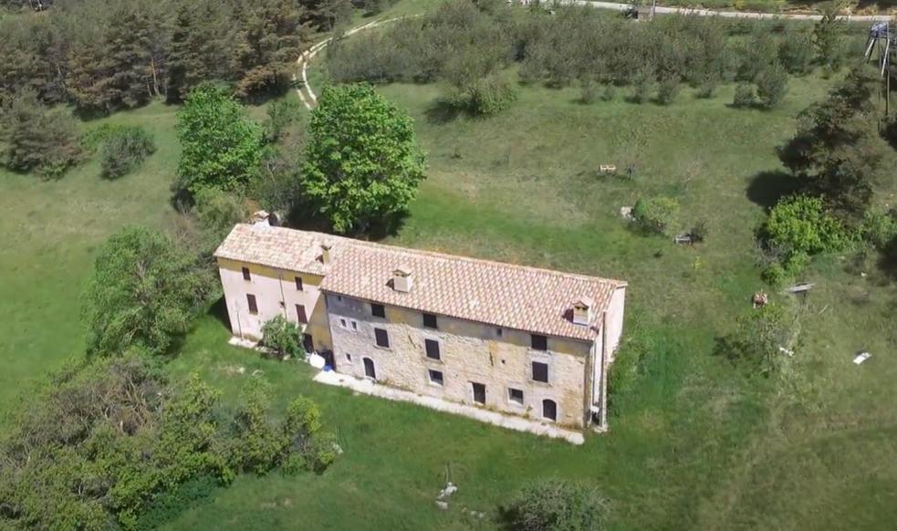 La Grande Maison Dans La Prairie Caille Dış mekan fotoğraf